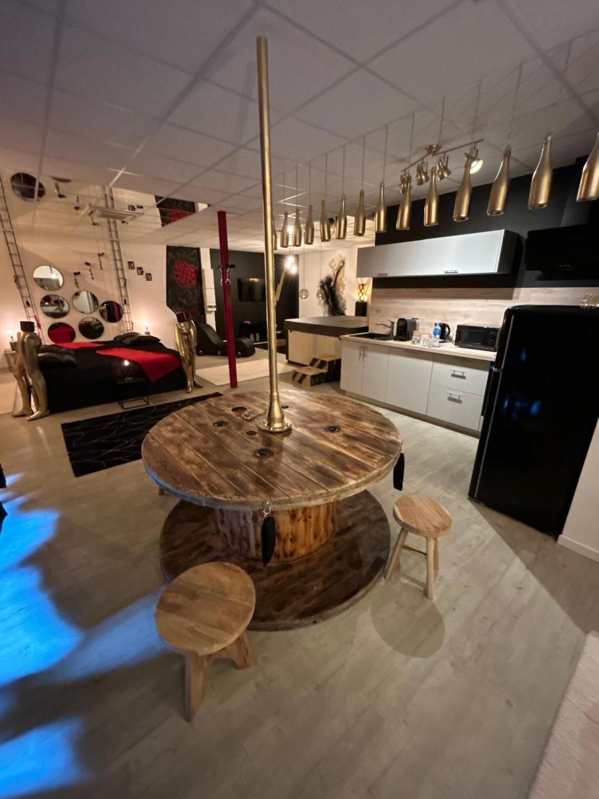 L'Escapade Sensuelle - La Love Room D'Épernay Extérieur photo