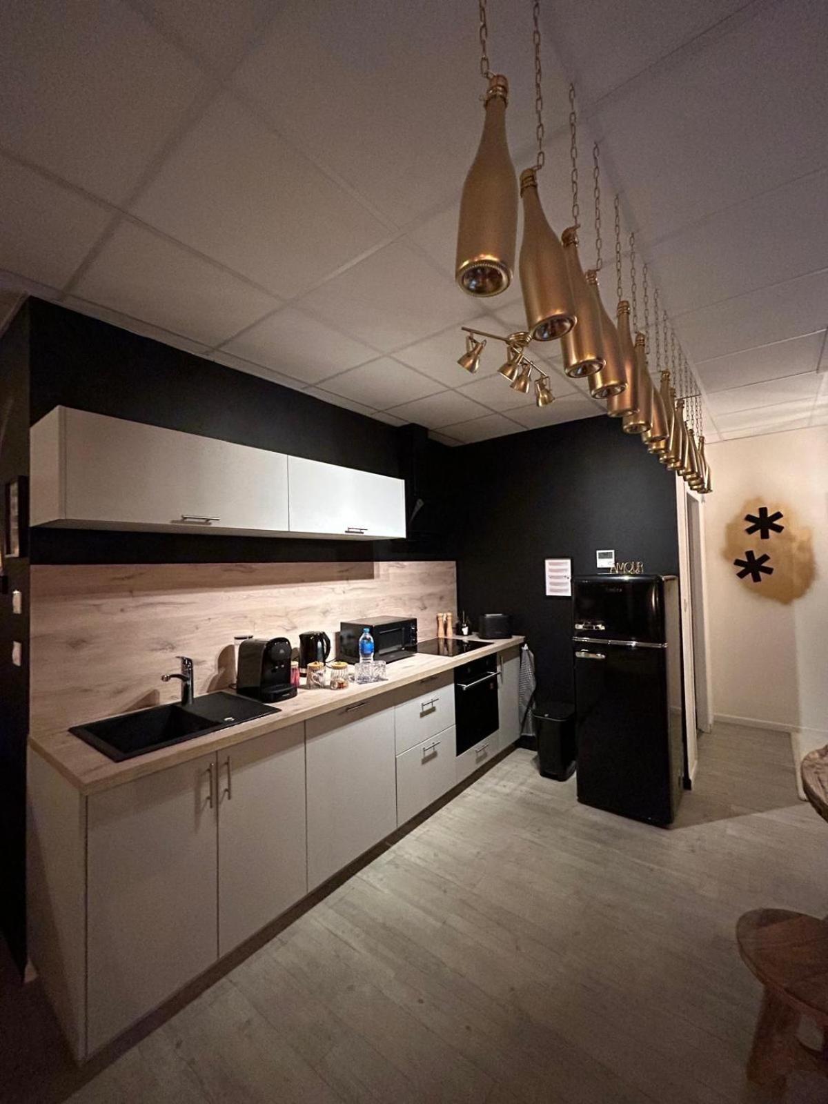 L'Escapade Sensuelle - La Love Room D'Épernay Extérieur photo
