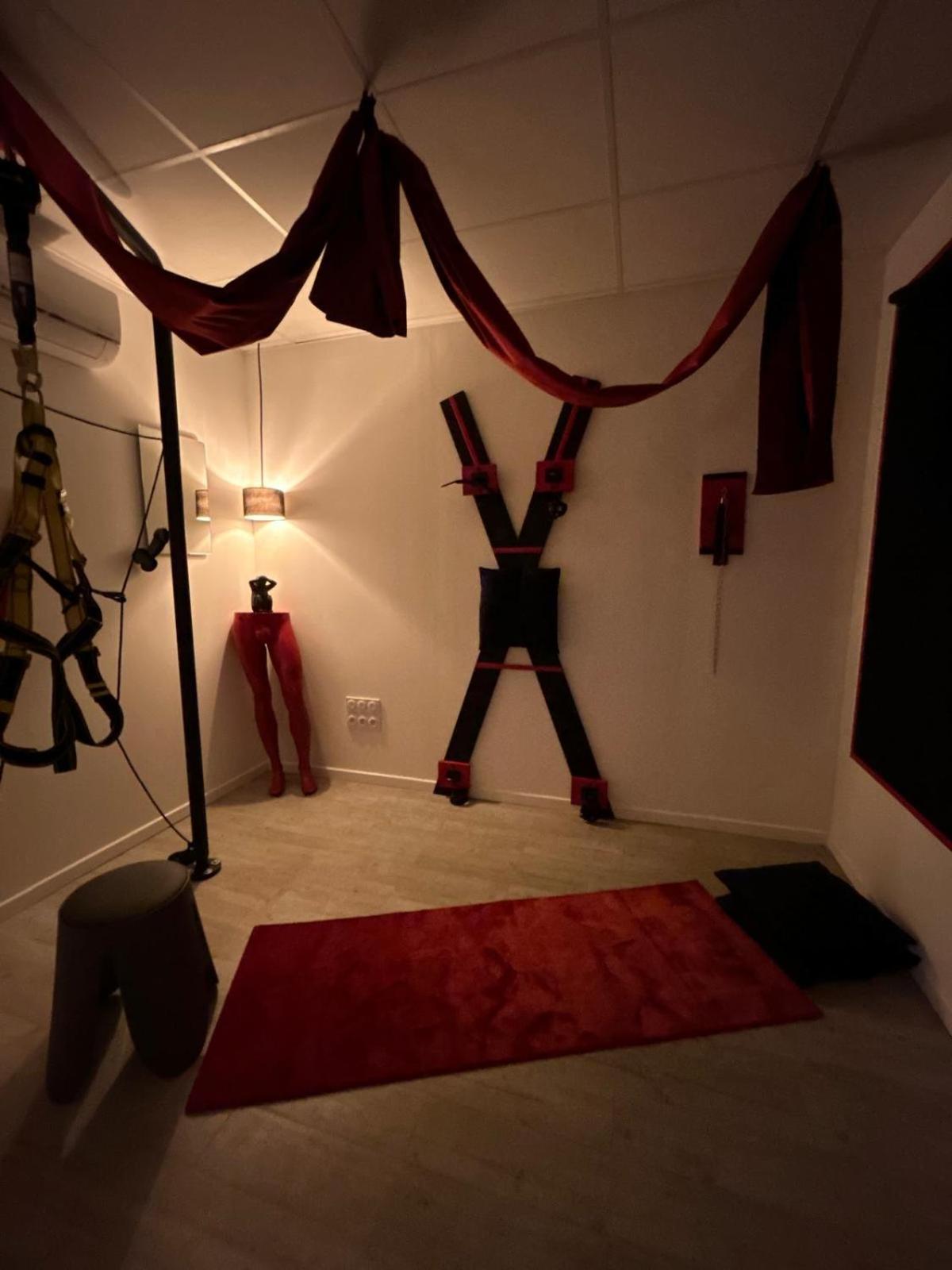 L'Escapade Sensuelle - La Love Room D'Épernay Extérieur photo